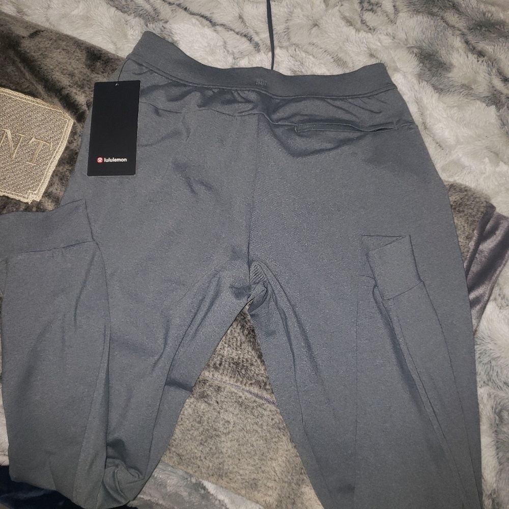 Lulu Joggers pants